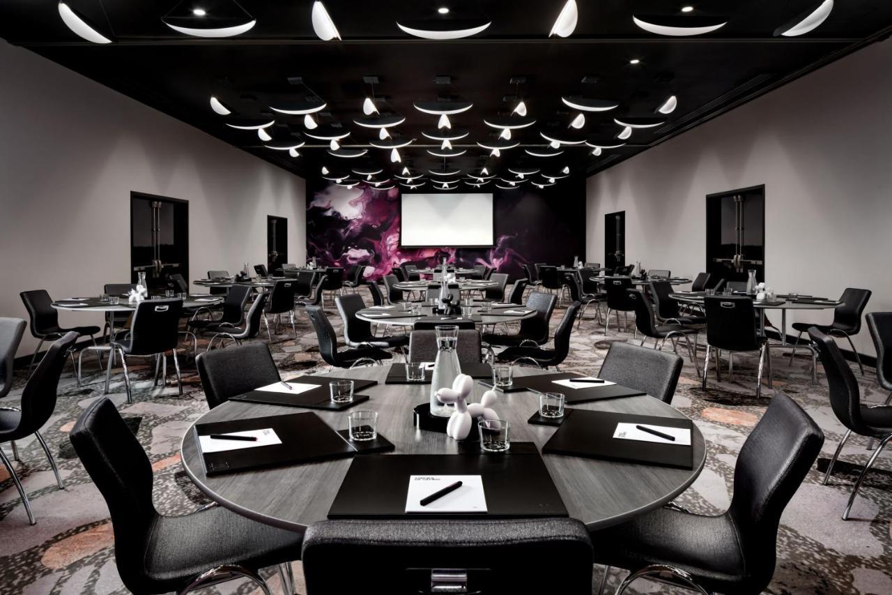 W Toronto Otel Dış mekan fotoğraf
